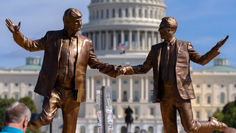 trump - epstein statue agalma